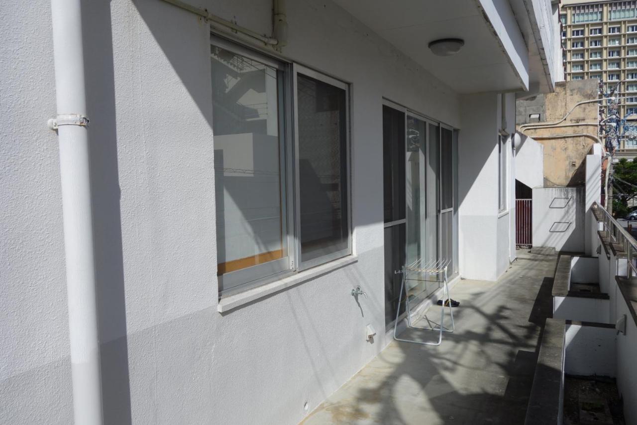 Okinawa Naha Rakuraku House Appartement Buitenkant foto